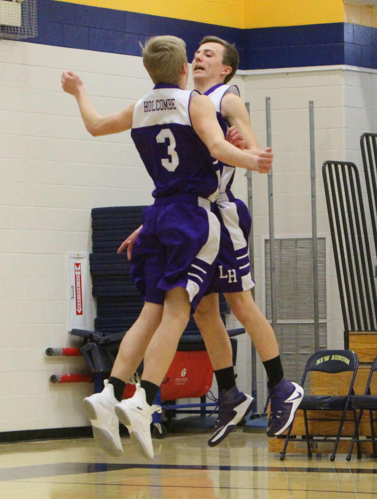 Lake Holcombe at New Auburn boys basketball 2-14-19